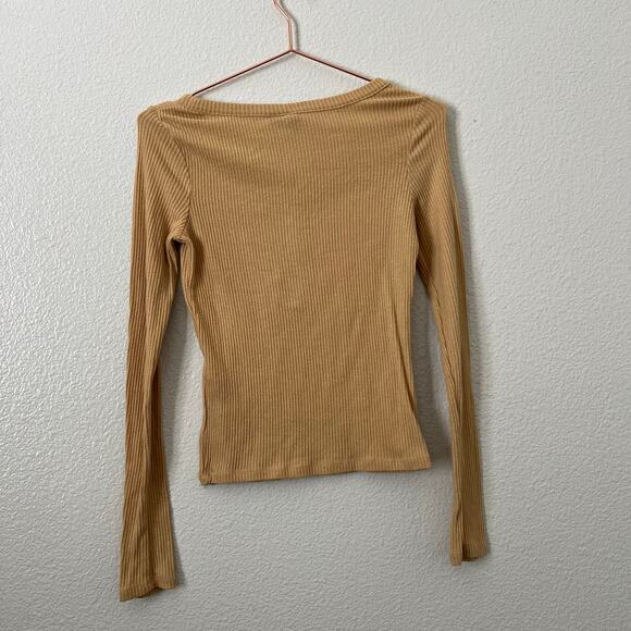 Volcom ribbed knit henley top long sleeve cropped yellow - Picture 3 of 5
